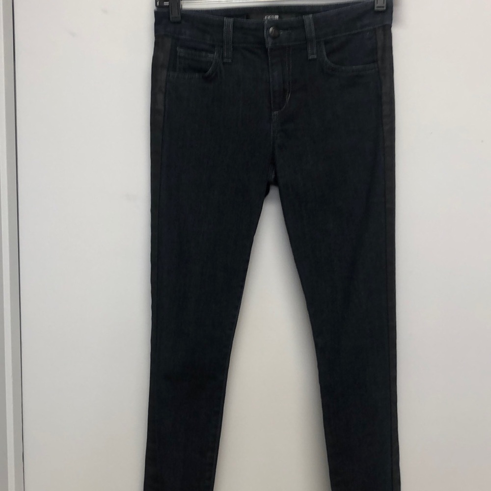 Joe’s Jeans jean leggings with side panel detailing.
